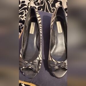 Steve Madden “Brinxx Zebra” Zebra‑Print Open‑Toe Heels — Women’s Size 9